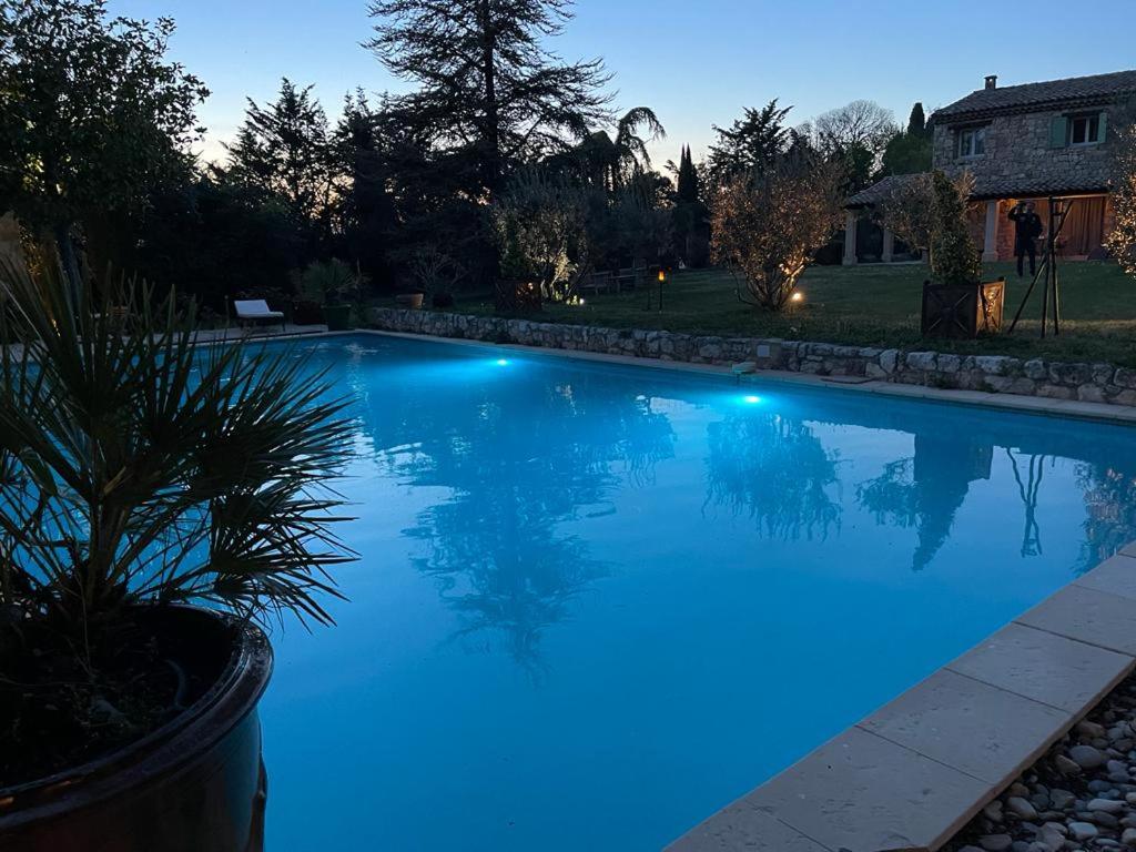 Gite Au Coeur De La Provence & Spa Saint-Cannat Exterior foto
