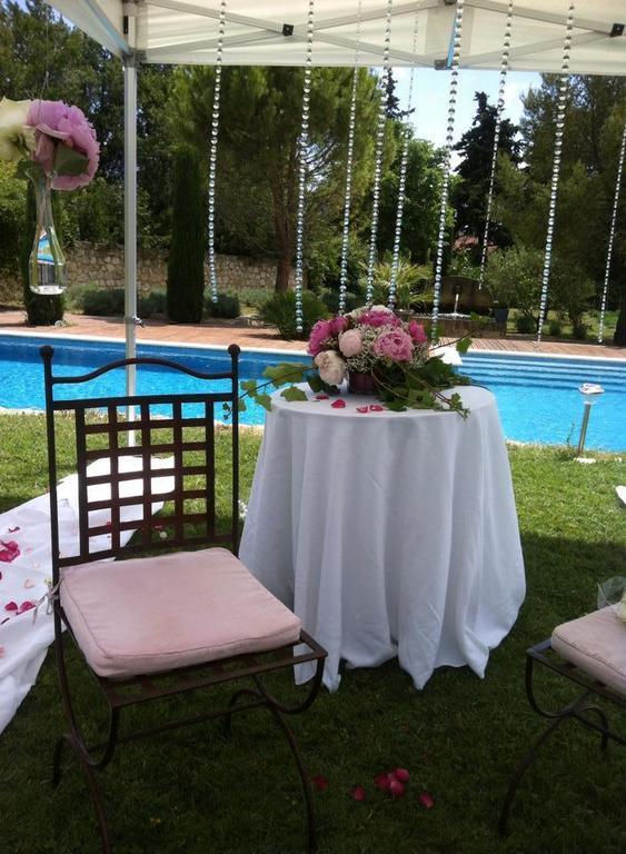 Gite Au Coeur De La Provence & Spa Saint-Cannat Zimmer foto