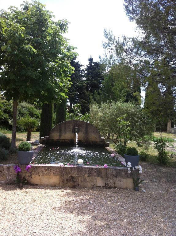 Gite Au Coeur De La Provence & Spa Saint-Cannat Zimmer foto